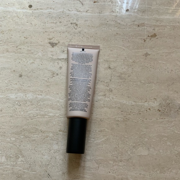 NEW Nudestix Nudescreen Daily Mineral Veil Tinted Moisturizer SPF 30 Tin… - Picture 2 of 2